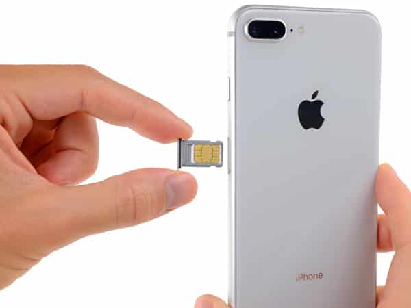 Вынуть карту айфона. Iphone 8 Plus SIM. Симка в айфон 8. Iphone 8 Nano SIM. Карта для 8 айфона.